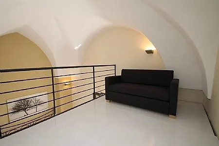 Sleeps 4 Air Con