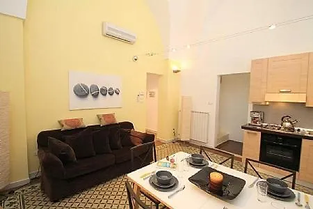 Apartment Sleeps 4 Air Con