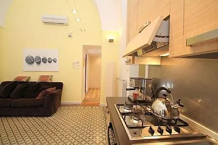Sleeps 4 Air Con Apartament Cutrofiano